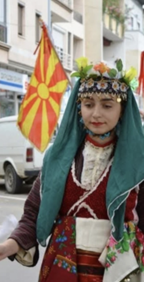 Загиналата в пожара в дискотеката, Стефания от АУБ, е била душата на народния ансамбъл в Кочани Загиналата в пожара в дискотеката, Стефания от АУБ, е била душата на народния ансамбъл в Кочани
