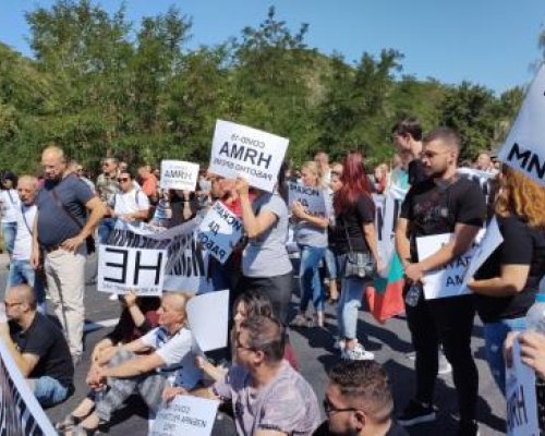 Ресторантьори в Югозапада излизат на протест! Затворят Е-79 при Симитли
