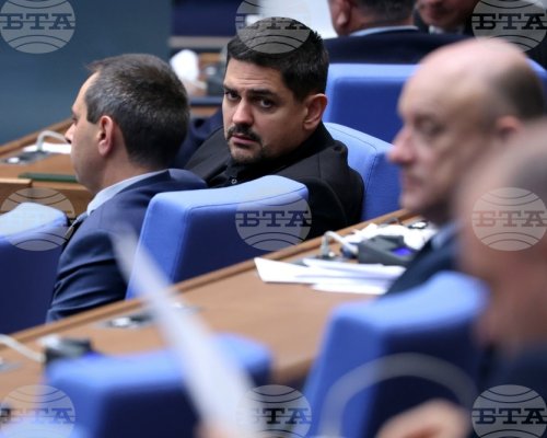 Парламентарната група на МЕЧ преустановява съществуването си, защото депутатите в нея са под определения минимум