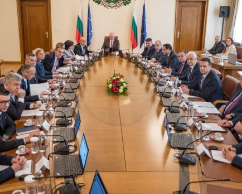 Тренд: 46 от българите искат кабинетът Желязков да продължи да управлява