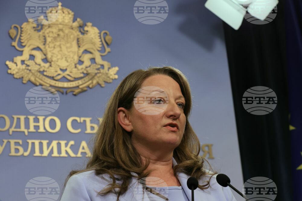 Деница Сачева: Поведението на МЕЧ е антисистемно Деница Сачева: Поведението на МЕЧ е антисистемно