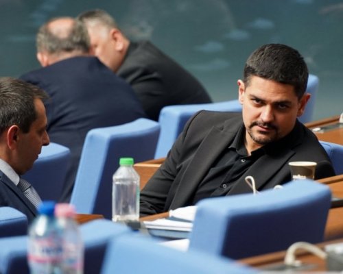 С промяна на Правилника на НС мнозинството връща групата на МЕЧ в парламента