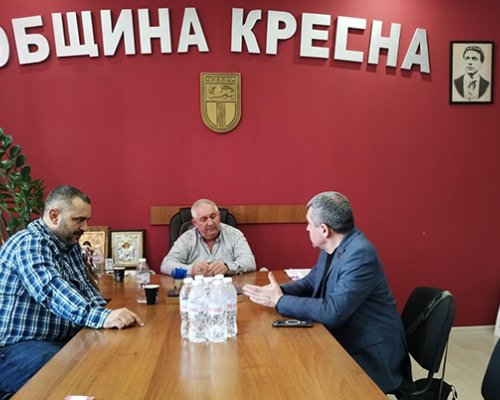 Тошко Йорданов разговаря с кмета на Кресна, ангажира се с решаването на проблеми в общината