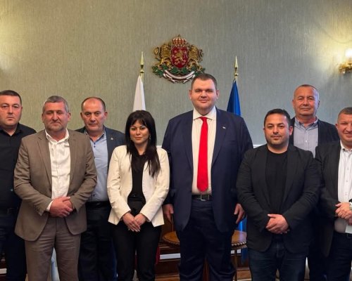 Общински кметове от бастиона на Доган се върнаха в ДПС при Делян Пеевски