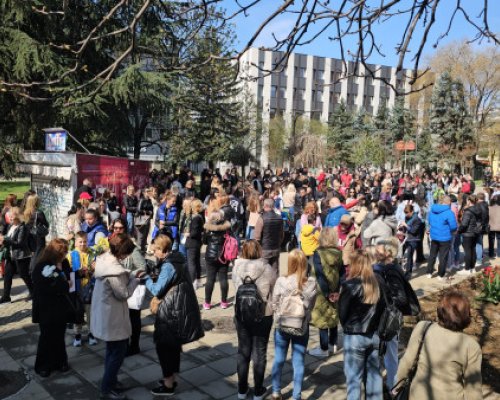 Благоевградчани: Сияна е пример за доброта! Време е депутатите да се събудят
