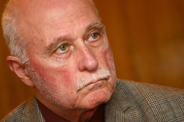 Почина актьорът Васил Банов, съобщиха от Съюза на артистите Почина актьорът Васил Банов, съобщиха от Съюза на артистите