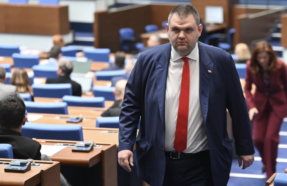 Рейтингът на Делян Пеевски литна нагоре Рейтингът на Делян Пеевски литна нагоре