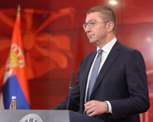 Роднини на македонския премиер Мицкоски с българско гражданство, имат фирми в петричкото село Кулата