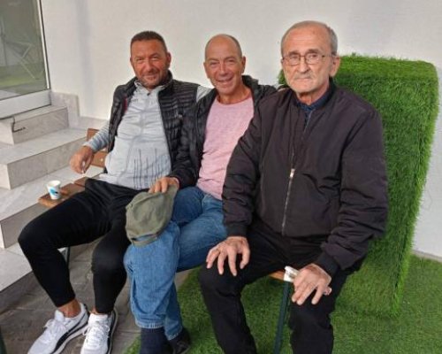 Тъжна вест! Почина Петър Петров-Пешката....