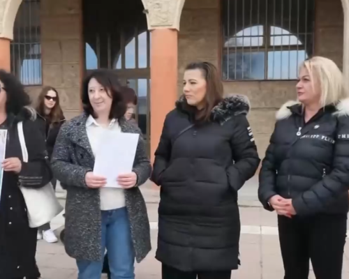 Протест в Бобов дол заради поредно масово отравяне на бездомни кучета