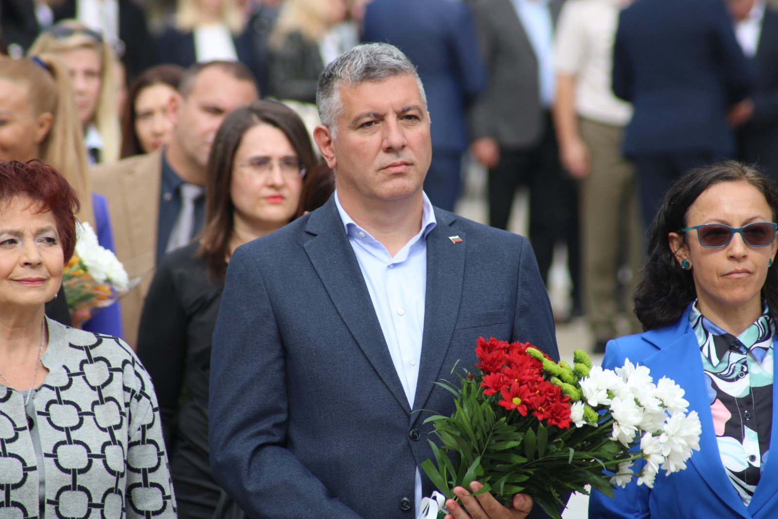 Притиснат, Андрей Цеков призна: На срещи в кабинета на Пеевски съм бил два пъти Притиснат, Андрей Цеков призна: На срещи в кабинета на Пеевски съм бил два пъти