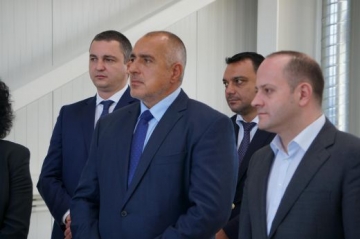 Борисов скастри президента: Да си мерим думите!