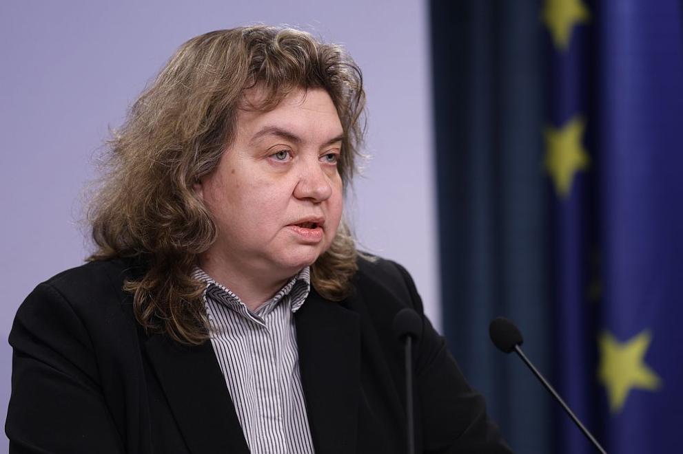 Киселова: Правителството ще остане на власт, докато има доверие в мнозинството в НС