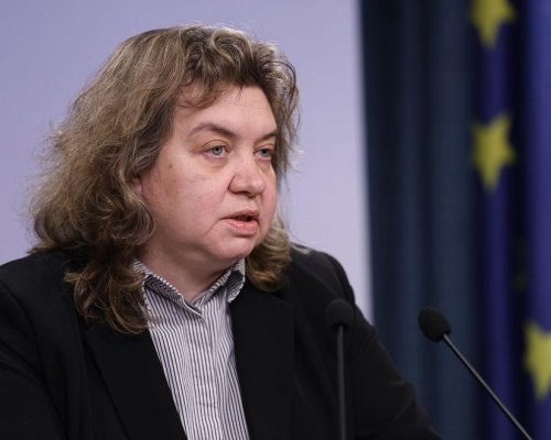 Киселова: Правителството ще остане на власт, докато има доверие в мнозинството в НС