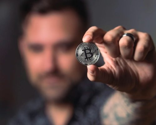 Може ли да се плащат сметки и наем с биткойн в България?