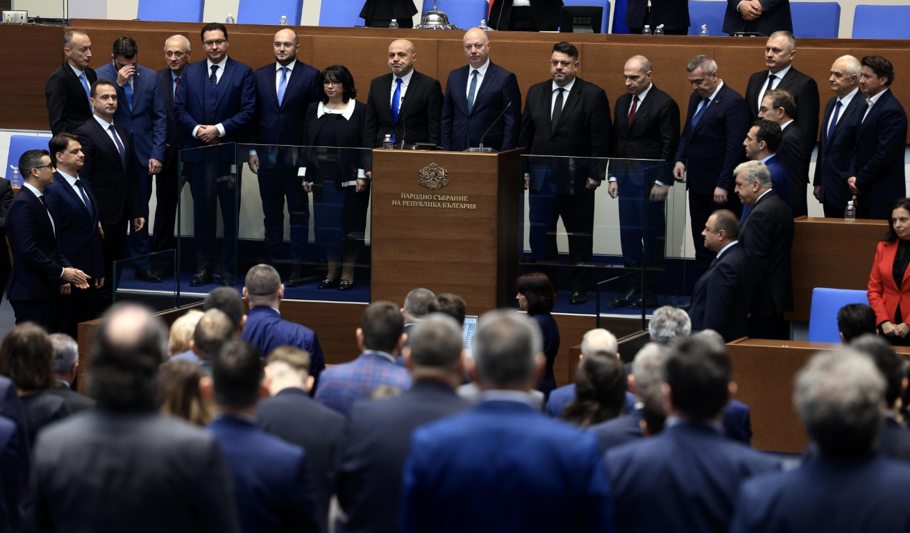 ГЕРБ-СДС, БСП и ИТН: Оставаме непоколебими ГЕРБ-СДС, БСП и ИТН: Оставаме непоколебими