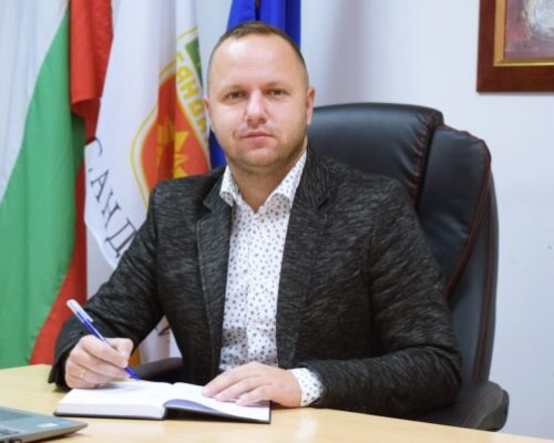 Адв. Георги Батев, Председател на Общински съвет Сандански: Честит празник, юристи!