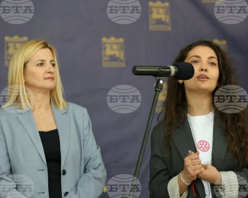 Около 18 компании участваха в Панаир на кариерата в Благоевград