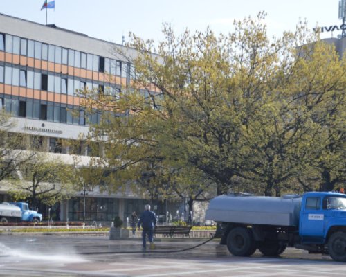 Пролетно почистване на централни зони в Благоевград