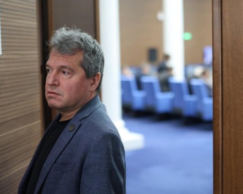 Тошко Йорданов: Пеевски няма влияние в трите партии от коалицията