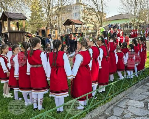 Село Баня отбеляза Възкресение Христово с концерт-спектакъл  Нашият Великден