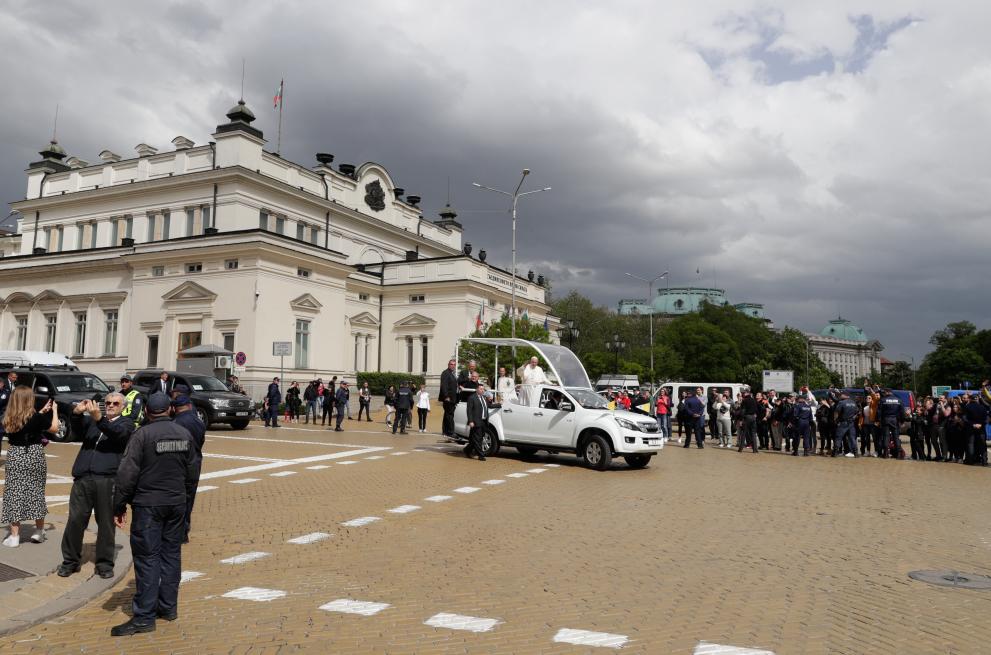 Български политици тъжат за кончината на папата Български политици тъжат за кончината на папата