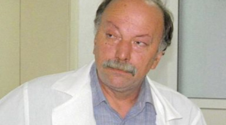 Бившият шеф на разложката болница д-р Божидар Велев бе транспортиран с медицински хеликоптер до  Пирогов  след инцидент