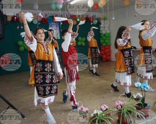 Повече 200 ученици от 30 училища в страната се включиха в конкурс на ОУ Св. св. Кирил и Методий в село Рупите