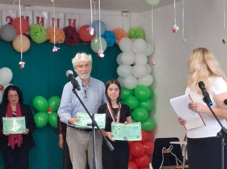 Четвъртокласничка от Симитли с голям успех на национален конкурс