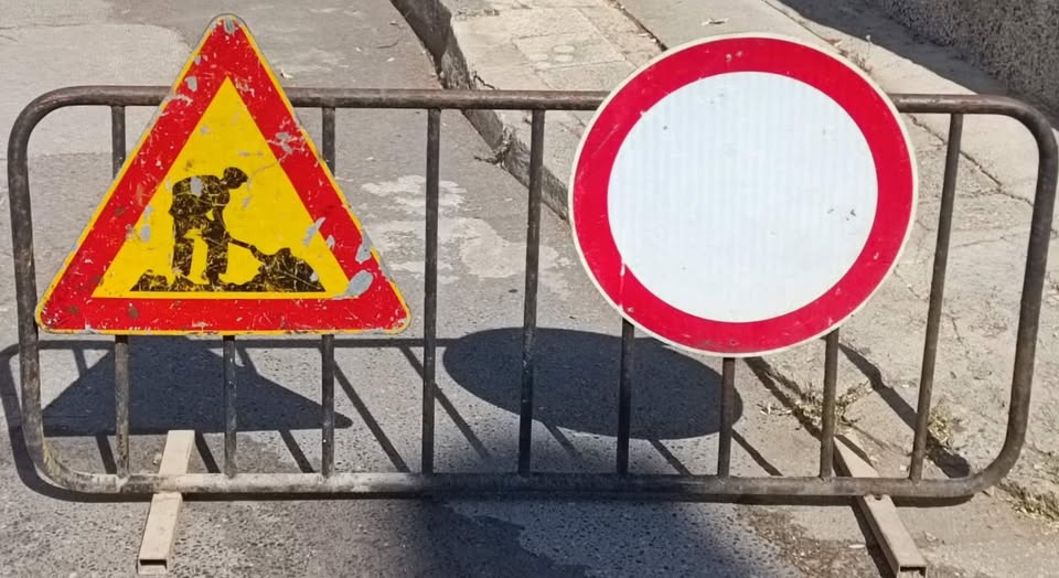 Продължава реконструкцията на ГКПП  Станке Лисичково , преминава се през ограничен брой трасета