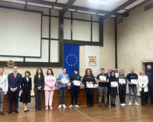 Млади таланти от Благоевград показаха визията си за бъдещето на България в контекста на европейското развитие