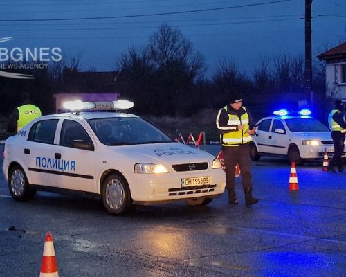 Катастрофа между патрулка и две коли в София, има пострадали полицаи