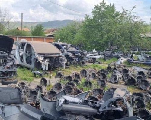 Предадоха на прокурор търговец на коли и части
