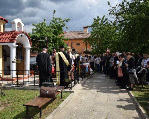 Митрополит Серафим освети новия параклис в Цветановската махала в Симитли