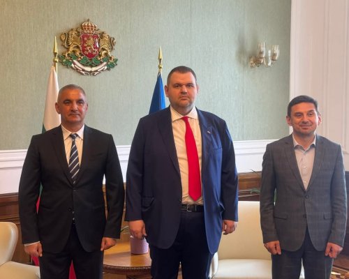 Кметът на Гурково влезе в ДПС Ново начало при Делян Пеевски
