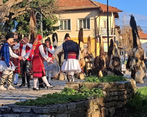 Разлог пренася кукерската традиция във виртуалната реалност чрез създаването на първата VR възстановка на Старчевата