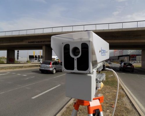 Ограничават трафика за подмяна на камери и осветление