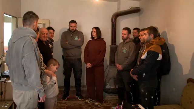 Бригада нов дом обнови апартамент на семейство от Благоевград