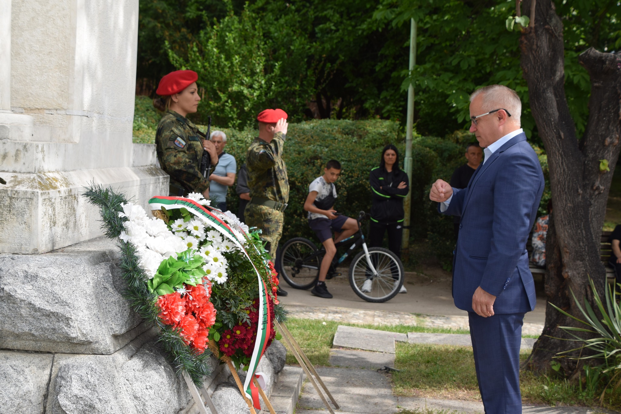 НА 6 МАЙ-ГЕРГЬОВДЕН В САНДАНСКИ! Празник, посветен на храбростта и саможертвата на Българската армия! НА 6 МАЙ-ГЕРГЬОВДЕН В САНДАНСКИ! Празник, посветен на храбростта и саможертвата на Българската армия!