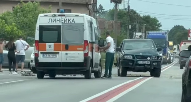 Започна се: Верижна катастрофа на Е-79 край Кресна