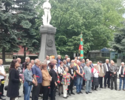 Над 150 кюстендилци опитаха войнишка боб чорба за Гергьовден