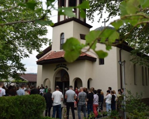 Църквата в Черниче, наречена на свети Георги, се изпълни с миряни на храмовия си празник