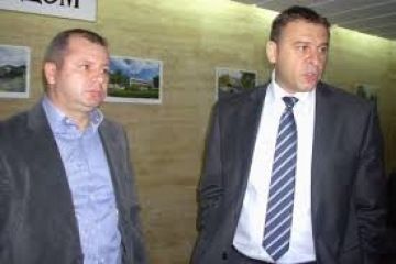 Общинските съветници не подкрепиха кмета д-р Атанас Камбитов за предаването Тази сутрин по БТВ пред сградата на общинска администрация Благоевград
