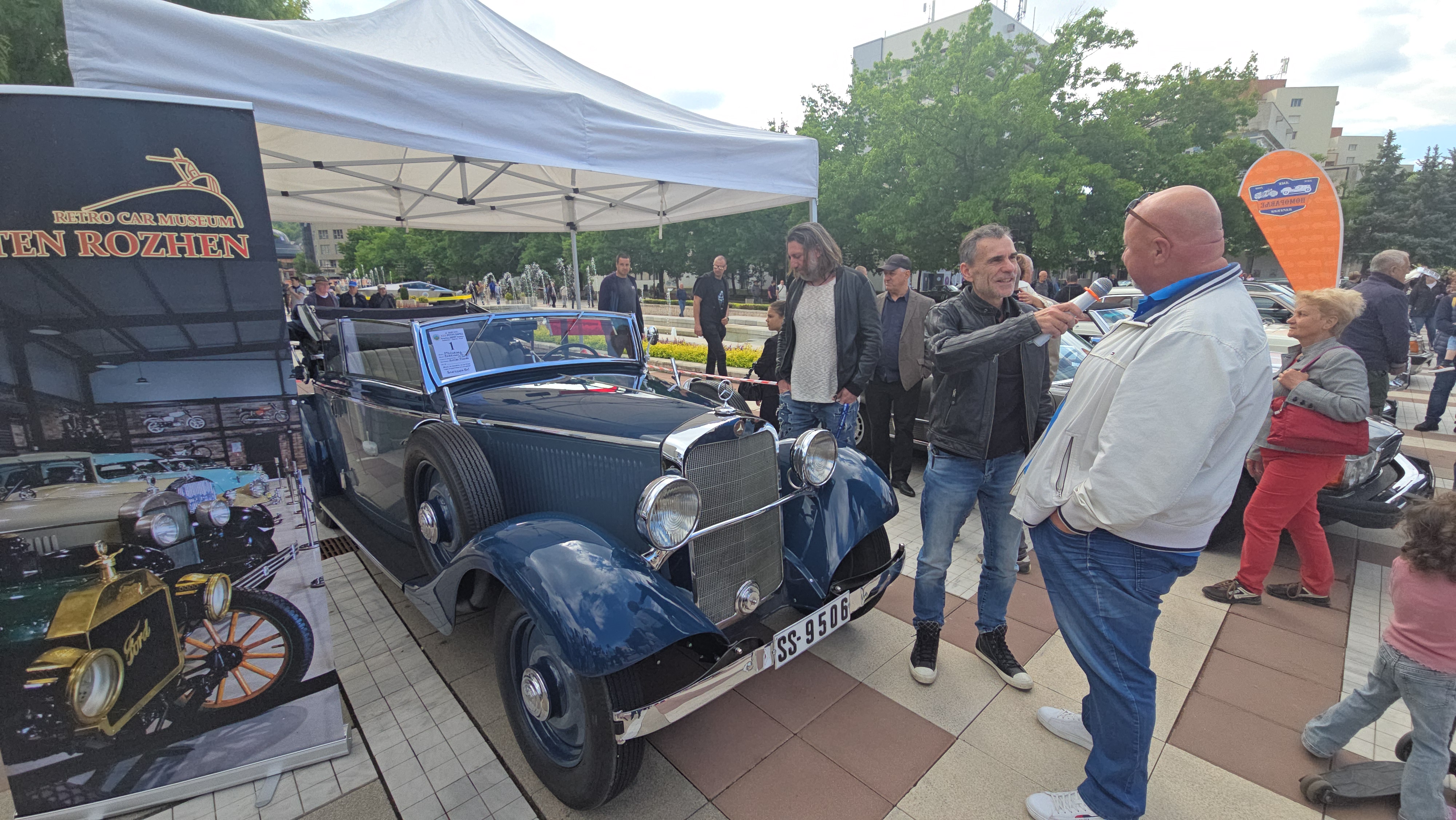 Влади Въргала представи 100-годишен Mercedes кабриолет на ретро парада в Благоевград
