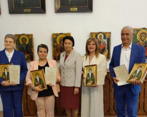 МОН връчи годишните награди  Св. Иван Рилски  на изявени директори на училища