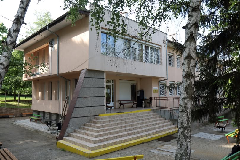 Четири фирми в надпревара за изграждане на 3 броя сгради за социални услуги в двора на Дом за пълнолетни лица с деменция в с. Падеш