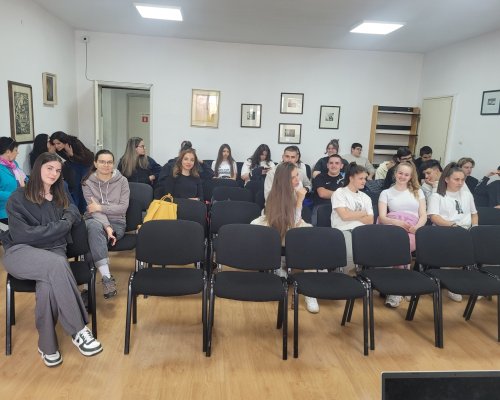 За младежите : Опознай света чрез доброволчество, вдъхновяваща среща с Маргарита Ангелова в Благоевград ( ВИДЕО)