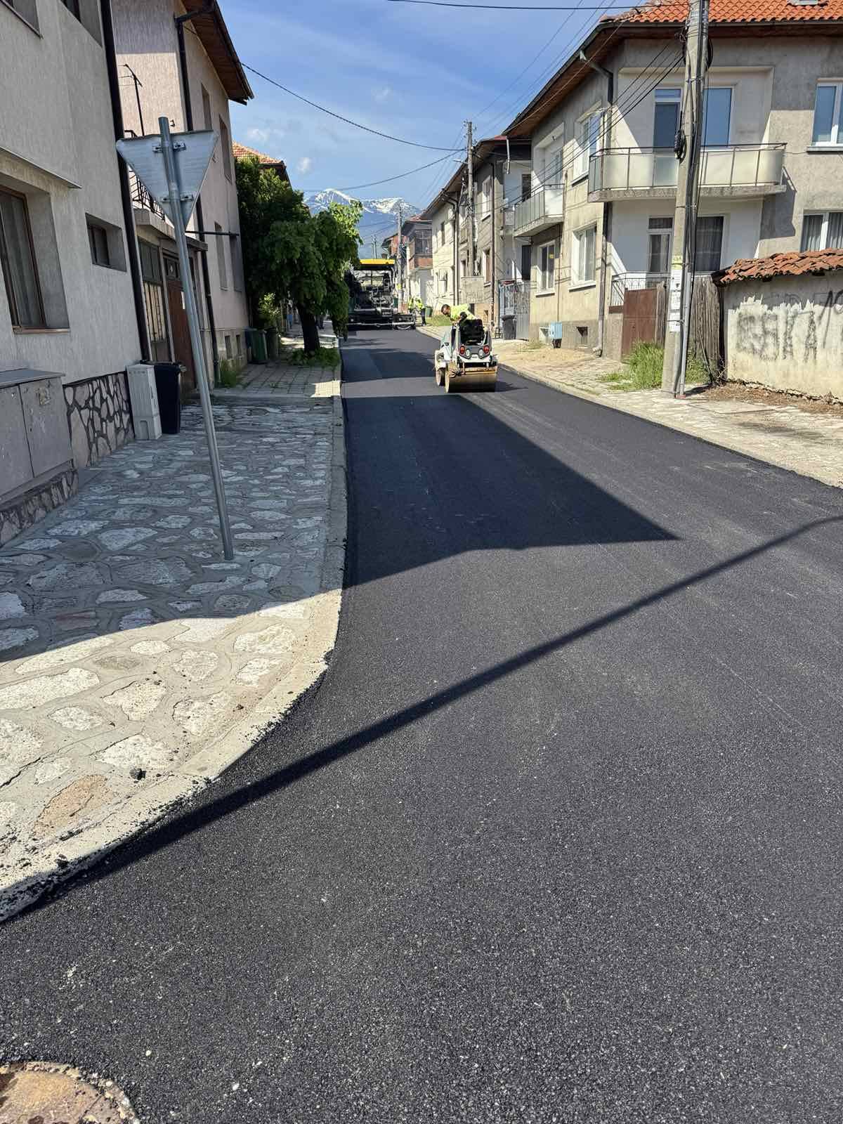 Завърши подмяната на водопровод и асфалтиране на ул. Предел в Разлог