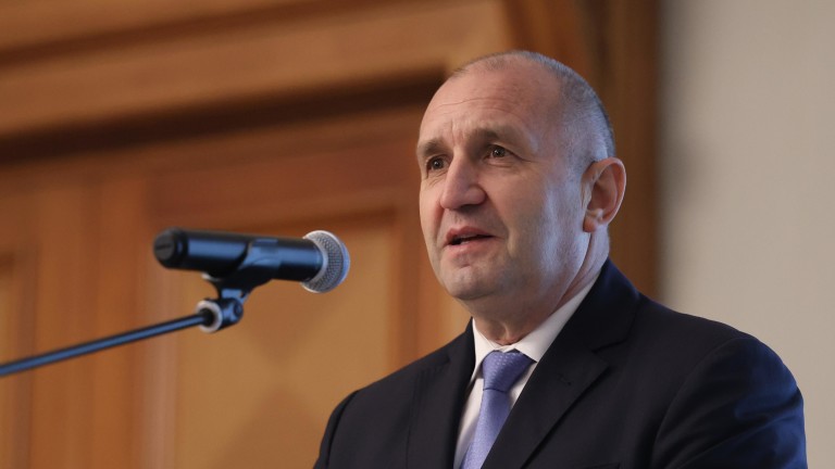 Румен Радев праща Киселова на Конституционния съд