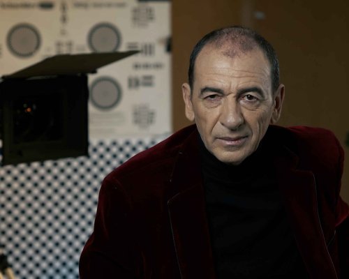 Актьорът Димитър Маринов взе диплома за доктор в ЮЗУ